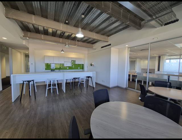 530M² OFFICE TO LET IN SANDTON CENTRAL